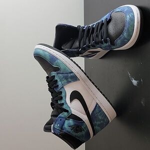 Jordan 1 tie dye